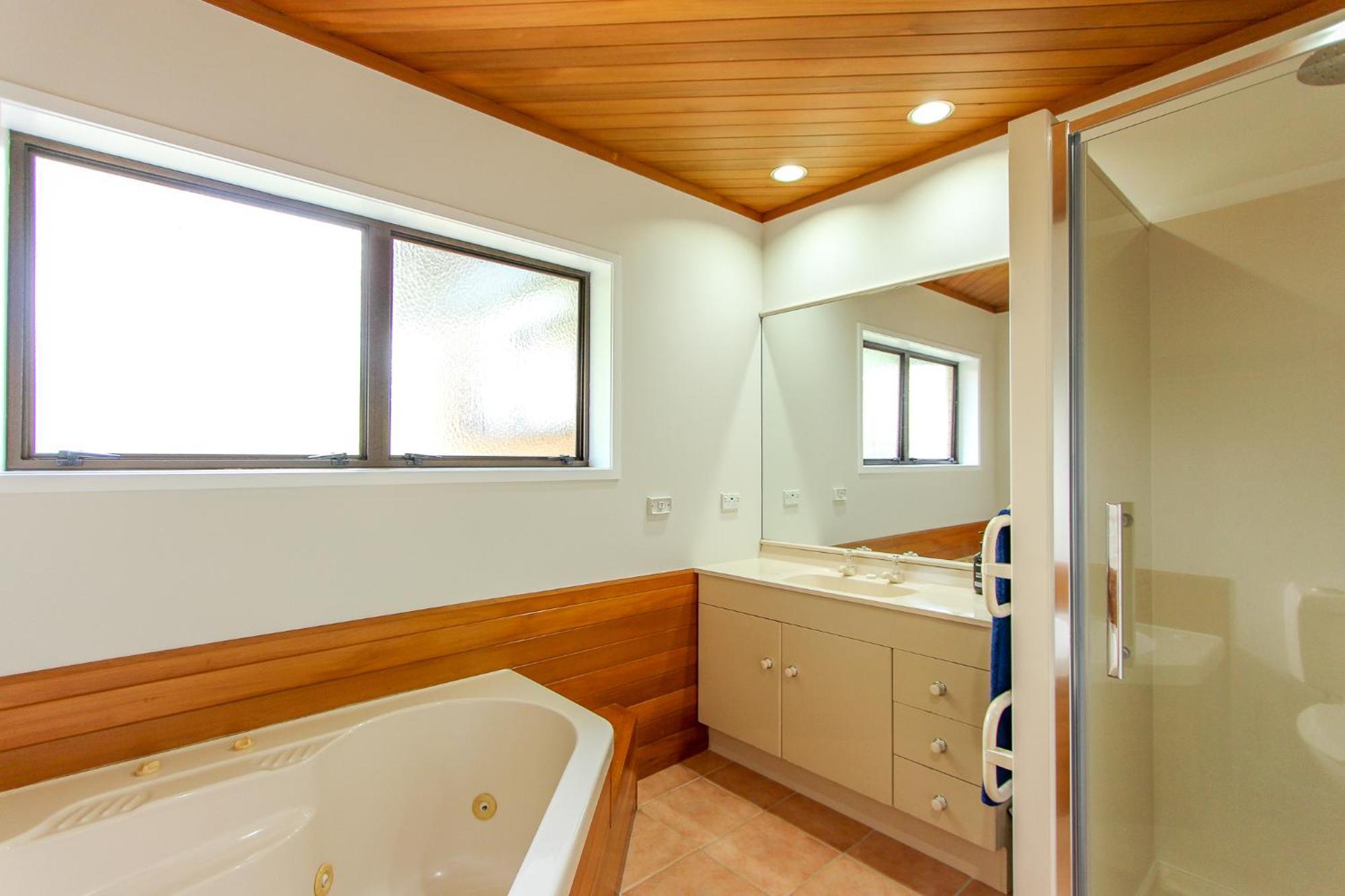 Spacious Retreat With Mountain View Ροτόρυα Εξωτερικό φωτογραφία